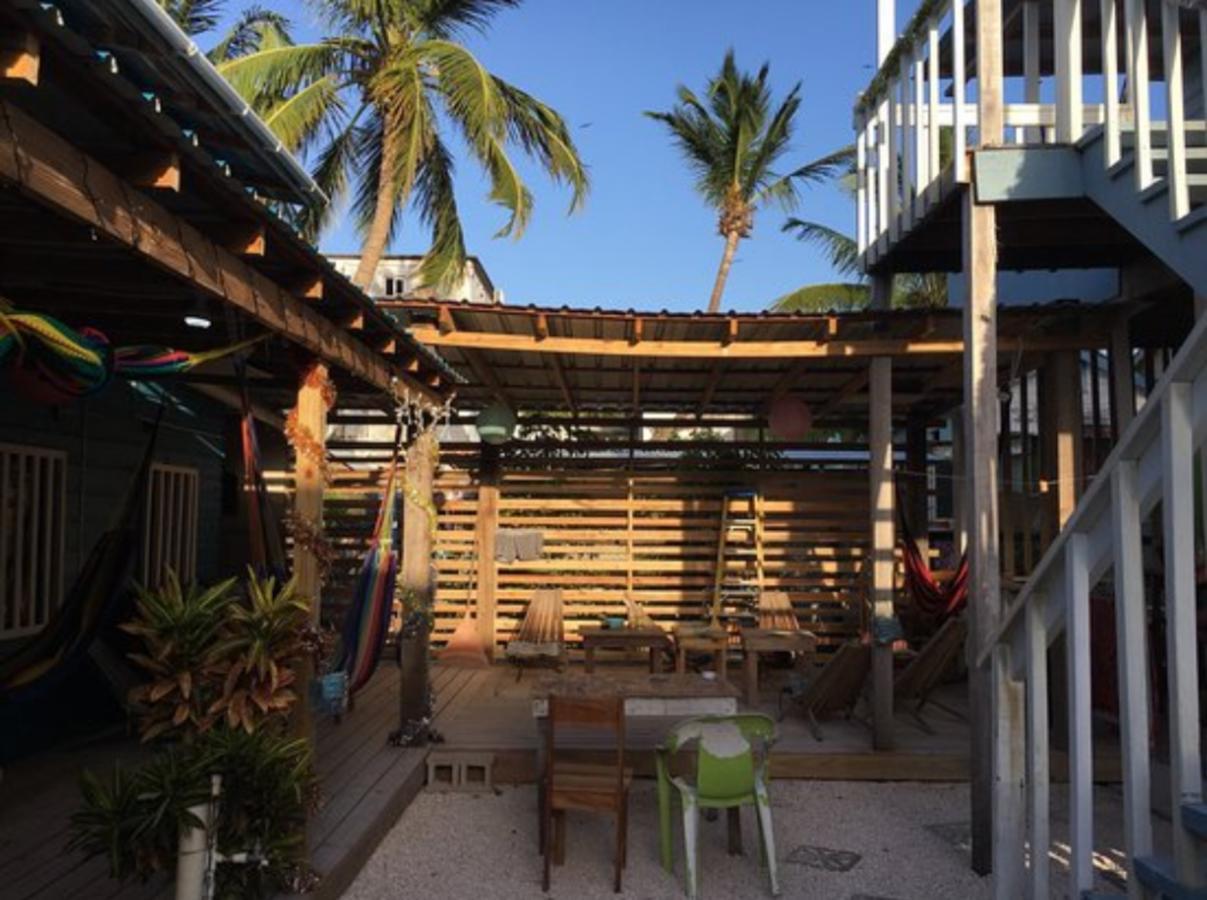 Go Slow Guesthouse Caye Caulker Zewnętrze zdjęcie